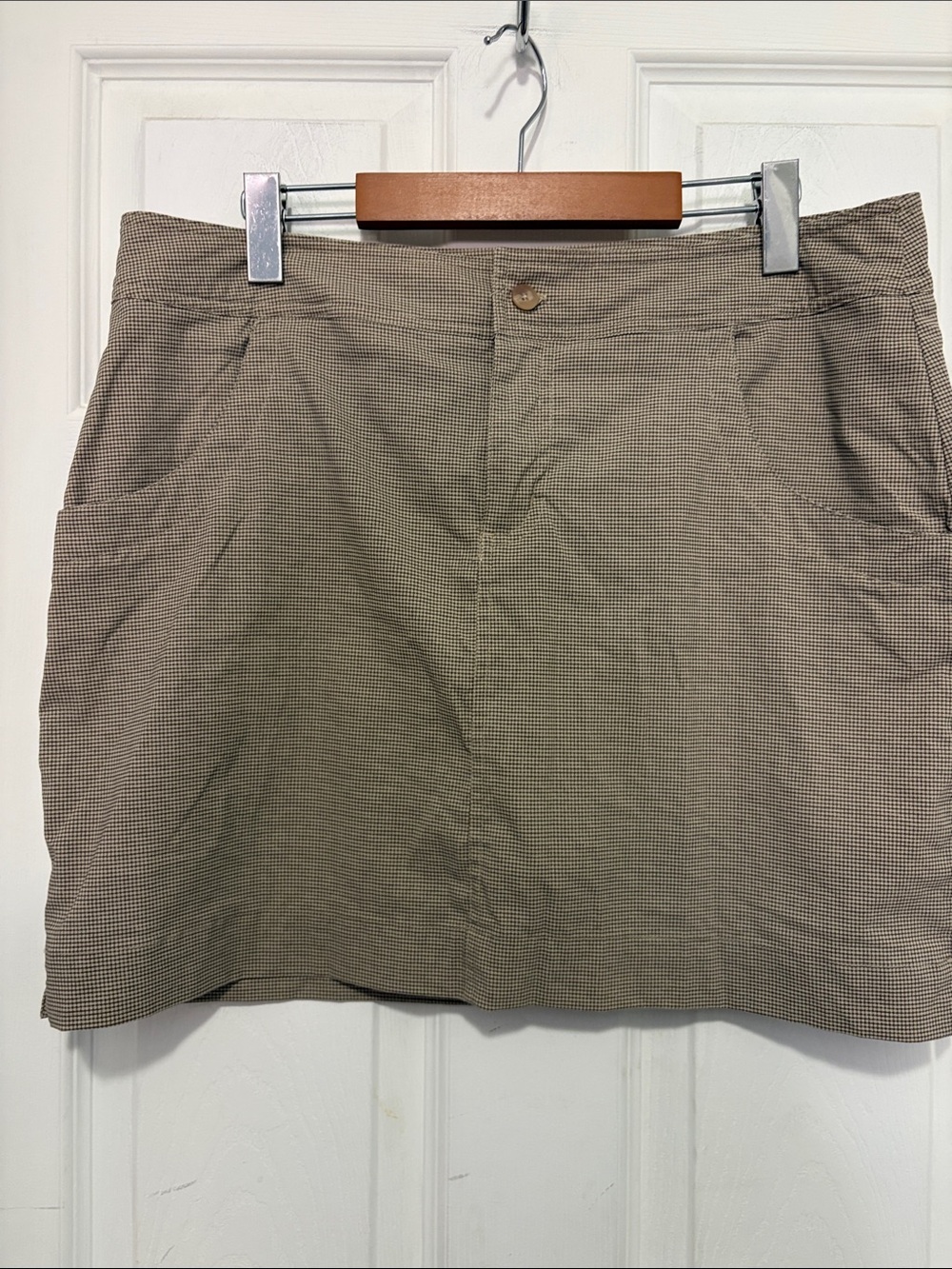 Avia Tan Micro-Check Skort